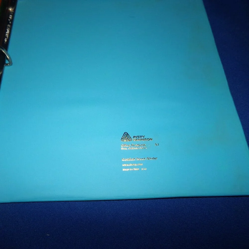 Avery Comfort Touch Durable View Binder with Dividers- 1-Inch Slant Ring, #17408